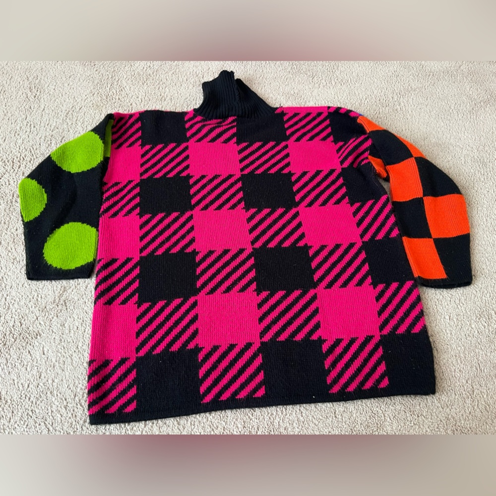Colorful Checkered vintage  Sweater. READ DESCRIPTION